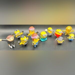 Minion - Mixed Action Figure‎ Set - Multicolor, Set of 11, Pre-Owned